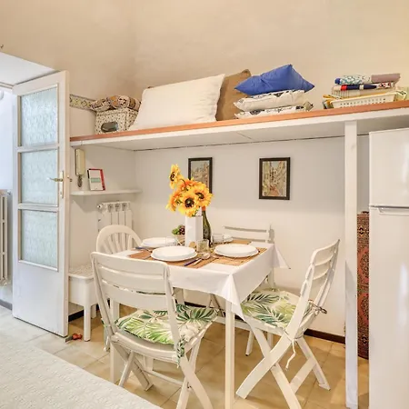Apartment House Near Porto Vecchio With Private Courtyard And Bike - Happy