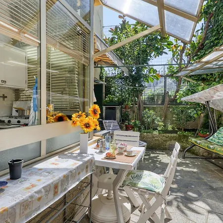 House Near Porto Vecchio With Private Courtyard And Bike - Happy *