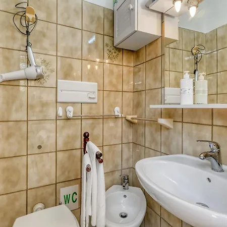 House Near Porto Vecchio With Private Courtyard And Bike - Happy Sanremo