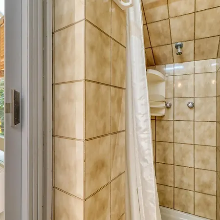 House Near Porto Vecchio With Private Courtyard And Bike - Happy Apartment Sanremo